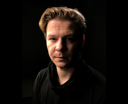 Юра Комаров